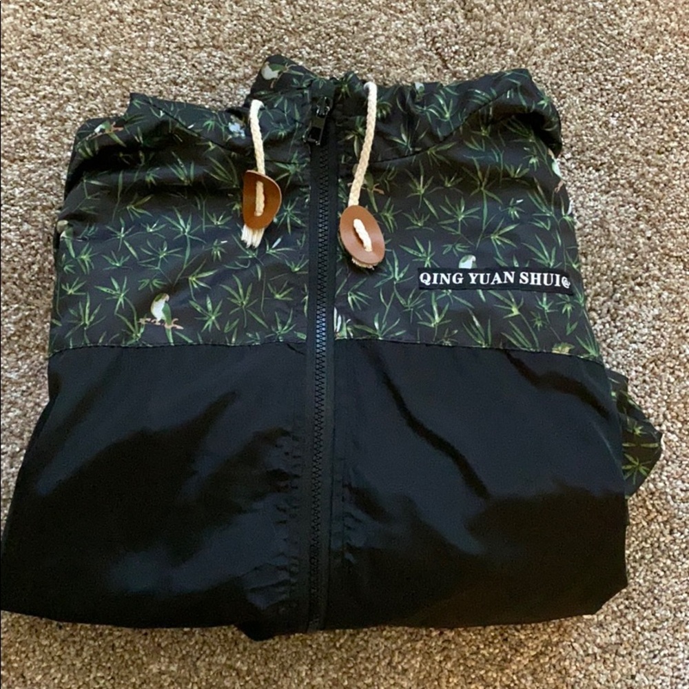 Qing Yuan Shui Zip Up